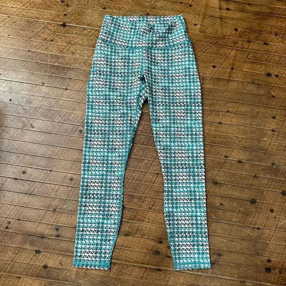 Fabletics Athleisure green pixelated high waist XS workout leggings